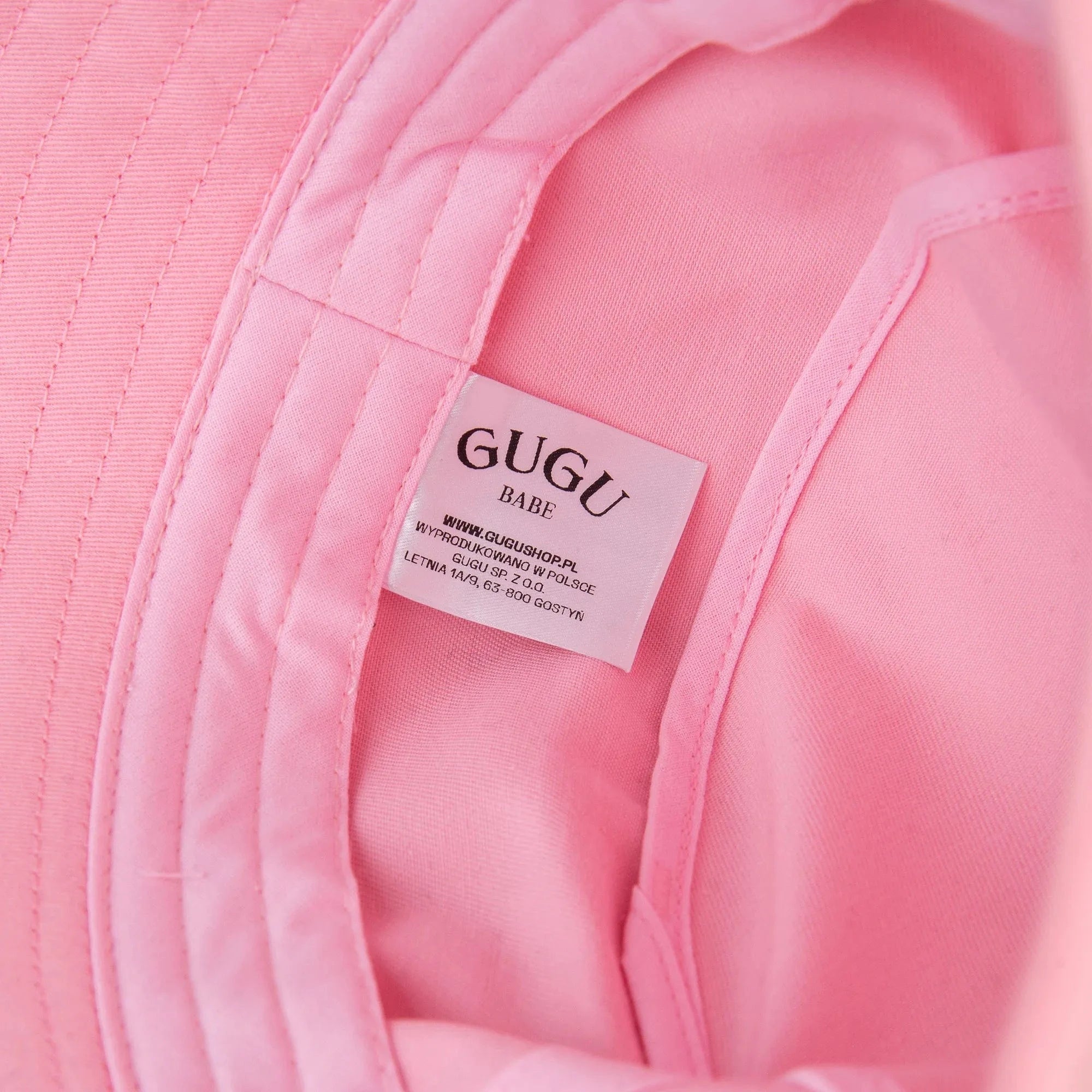 GUGU bucket hat "GUGU BABE" pink