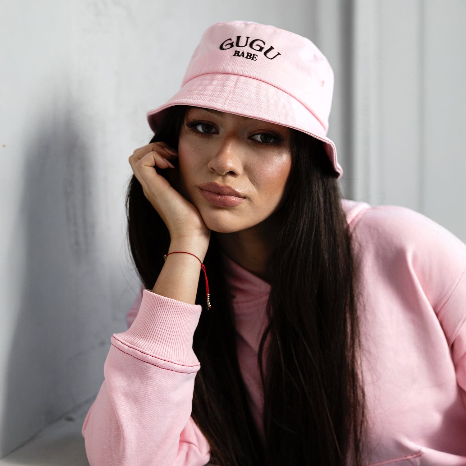 GUGU bucket hat "GUGU BABE" pink